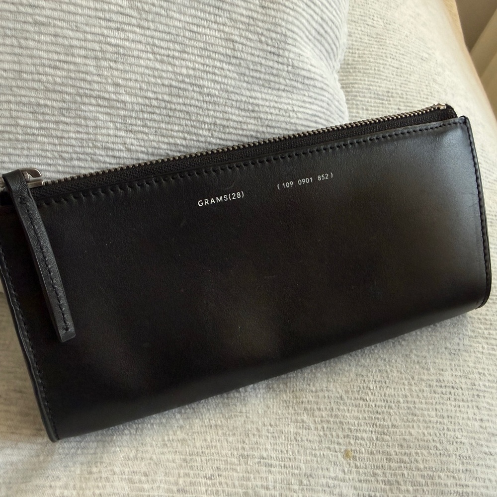 GRAMS(28) Black Leather Carrying Zip Pouch